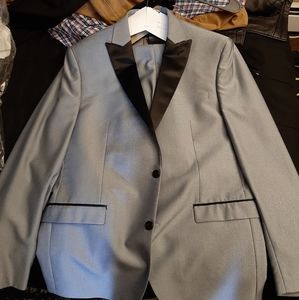 Ryan Seacrest Distinction Tuxedo/Suit